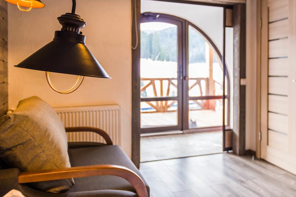 Chalet Crepdechine Hotel Bukovel Esterno foto
