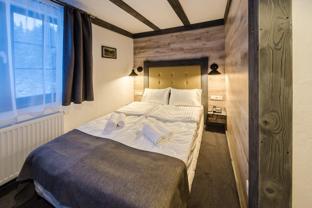 Chalet Crepdechine Hotel Bukovel Esterno foto