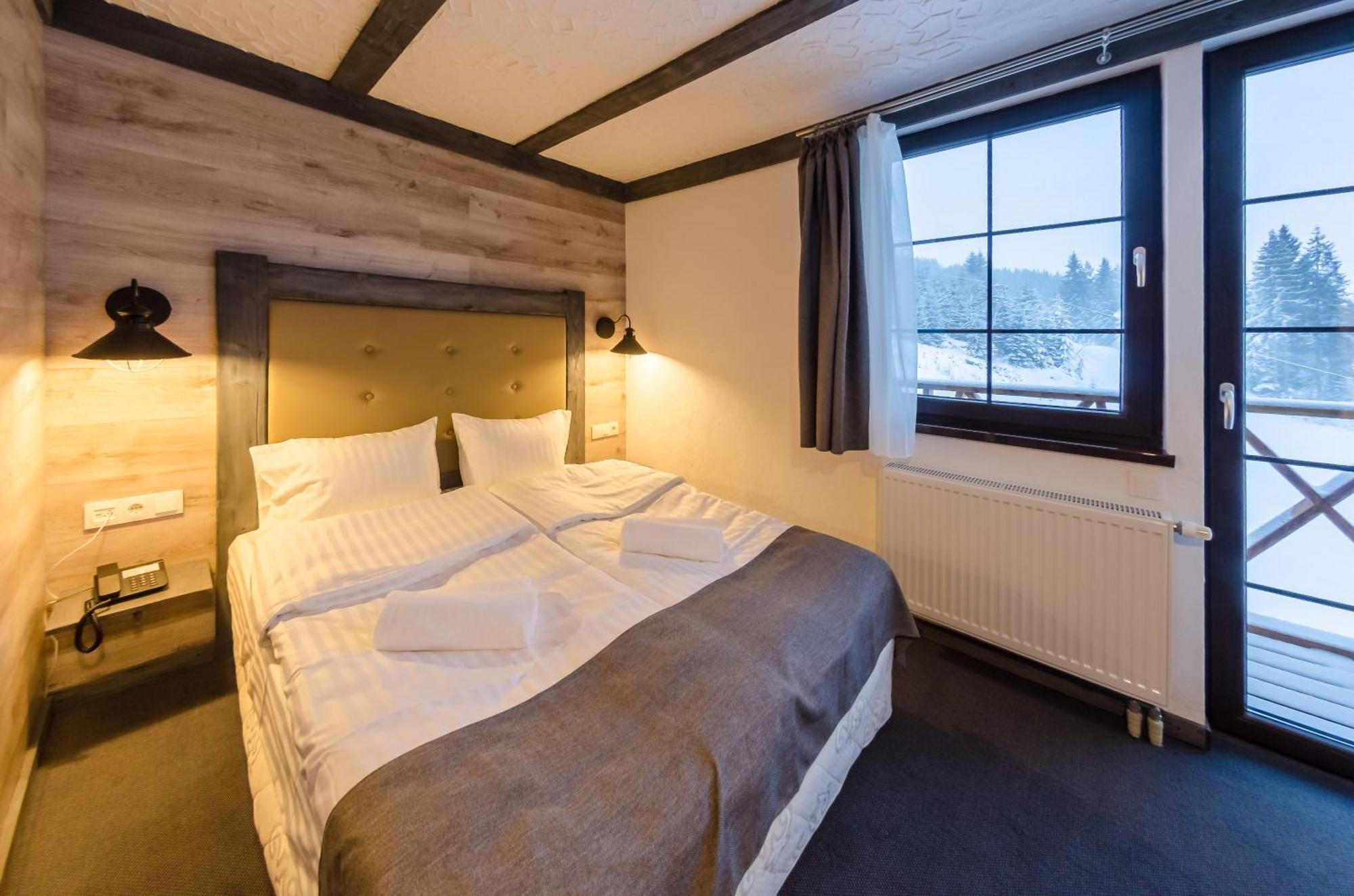 Chalet Crepdechine Hotel Bukovel Esterno foto