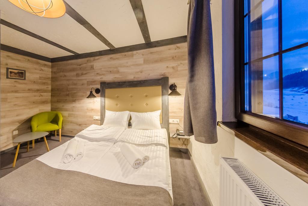 Chalet Crepdechine Hotel Bukovel Esterno foto